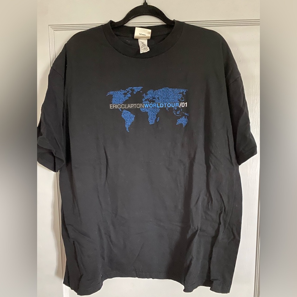 ⚡️ Eric Clapton World Tour 2001 front and back graphic tee